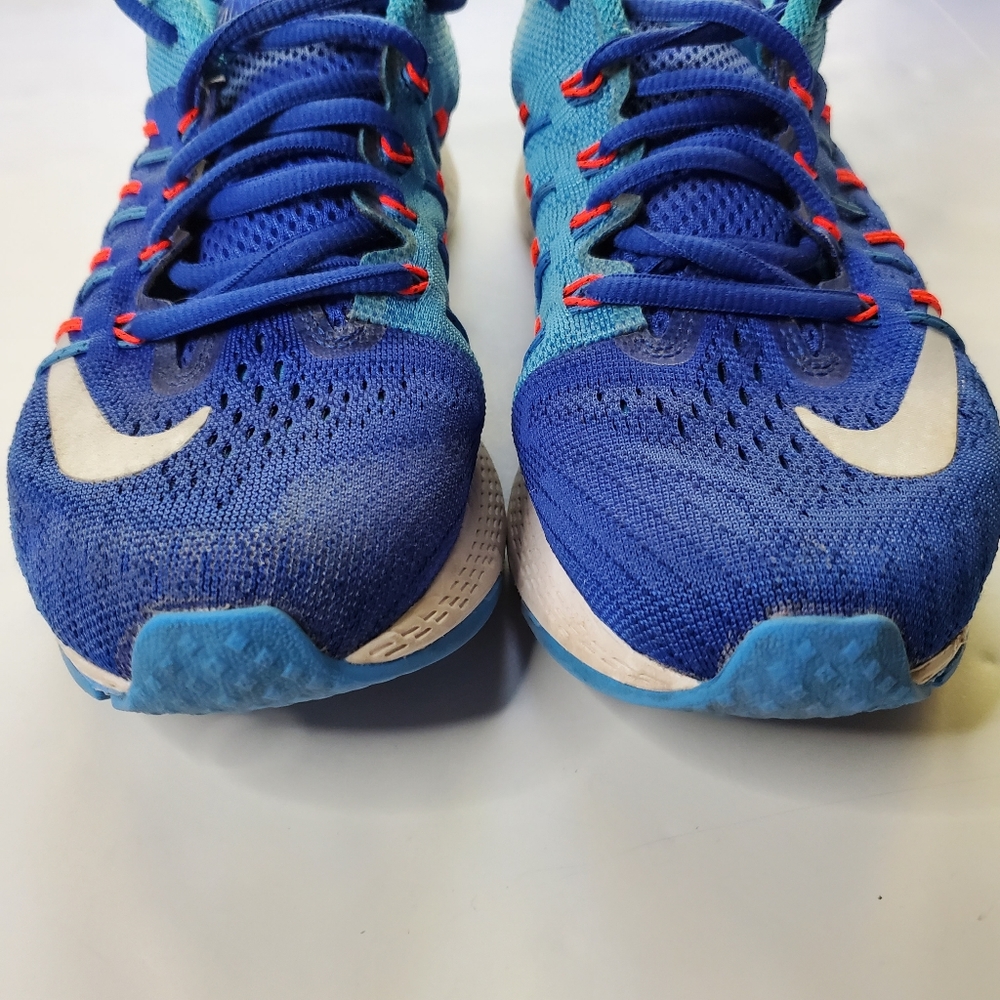 Nike - Picture 3 of 11